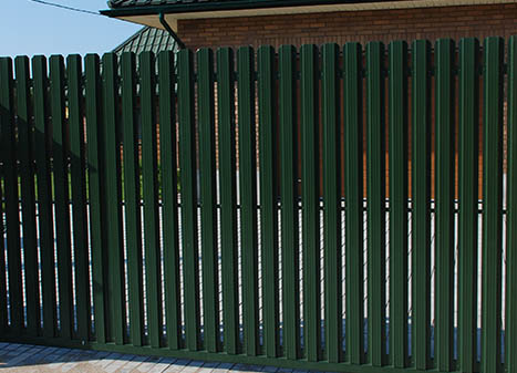 Из штакетника