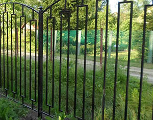 Металлический сварной забор секция