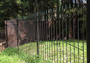Сварной забор с ковкой