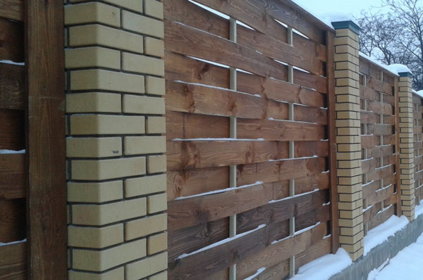 Комбинированный забор