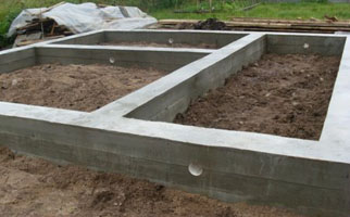 Ленточный монолитный фундамент