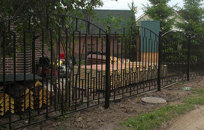 Установка сварного забора